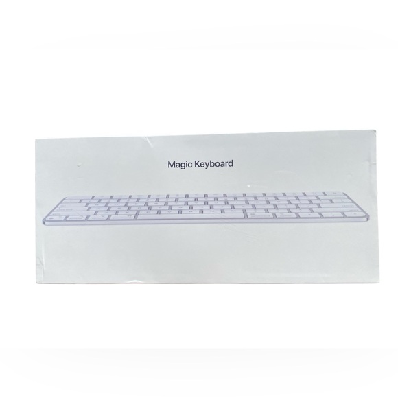 NEW Apple Magic Keyboard Model A2450 White USB-C To Lightning Cable Rechargeable - Picture 3 of 6